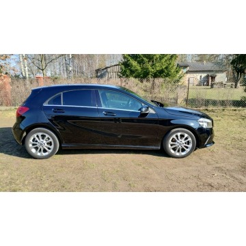 Mercedes - Benz A-klasa  Hatchback 2018,  1.5 diesel - Na sprzedaż za 50 000 zł - Przasnysz - zdjęcie 8