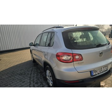 Volkswagen Tiguan  Liftback 2010,  1.4 benzyna - Na sprzedaż za 23 900 zł - Kraków - zdjęcie 4