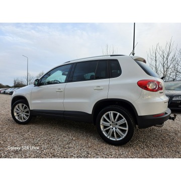 Volkswagen Tiguan  SUV 2009,  1.4 benzyna - Na sprzedaż za 24 999 zł - Nowe Sójki - zdjęcie 12