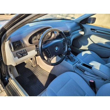 BMW Seria 3  Kombi 2005,  2.0 diesel, automat - Na sprzedaż za 8 300,00 zł - Ćmińsk - zdjęcie 9