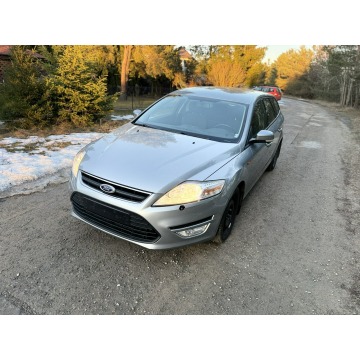 Ford Mondeo 2012,  2.0 diesel, automat - Na sprzedaż za 7 900,00 zł - Skarszewy - zdjęcie 8