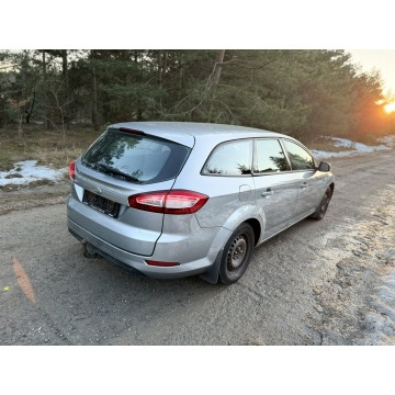 Ford Mondeo 2012,  2.0 diesel, automat - Na sprzedaż za 7 900,00 zł - Skarszewy - zdjęcie 10