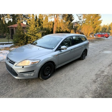 Ford Mondeo 2012,  2.0 diesel, automat - Na sprzedaż za 7 900,00 zł - Skarszewy - zdjęcie 9