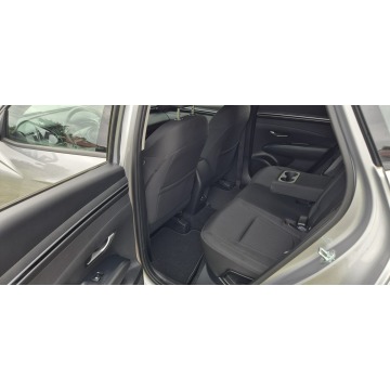 Hyundai Tucson  SUV 2021,  1.6 diesel, automat - Na sprzedaż za 98 800 zł - Paproć - zdjęcie 12
