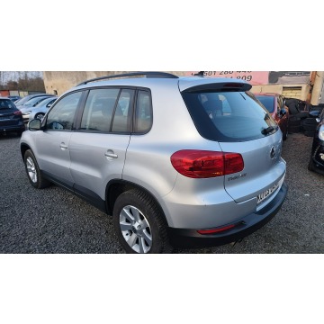 Volkswagen Tiguan  SUV 2012,  1.4 benzyna - Na sprzedaż za 31 000 zł - Szczecin - zdjęcie 3