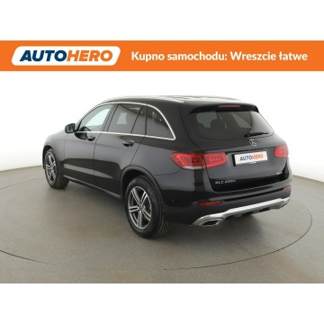Mercedes - Benz GLC-klasa  SUV 2019,  2.0 diesel, automat - Na sprzedaż za 99 700 zł - Warszawa - zdjęcie 4