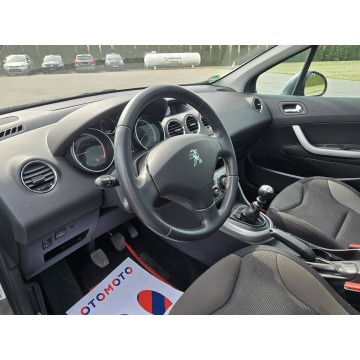 Peugeot 308  Kombi 2011,  1.6 diesel - Na sprzedaż za 13 900 zł - Kutno - zdjęcie 12