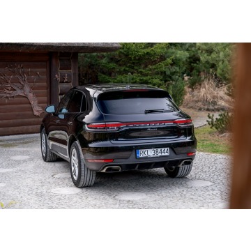 Porsche Macan  SUV 2021,  2.0 benzyna, automat - Na sprzedaż za 182 777 zł - Ropczyce - zdjęcie 2