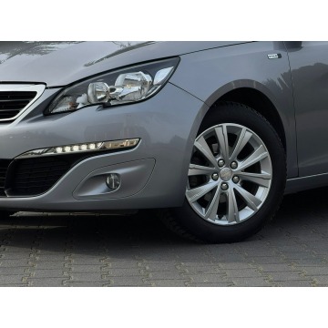 Peugeot 308  Hatchback 2017,  1.2 benzyna - Na sprzedaż za 26 900 zł - Ostrów Mazowiecka - zdjęcie 6