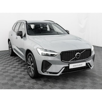 Volvo   SUV 2023,  2.0 benzyna, automat - Na sprzedaż za 146 600 zł - Gdańsk - zdjęcie 3