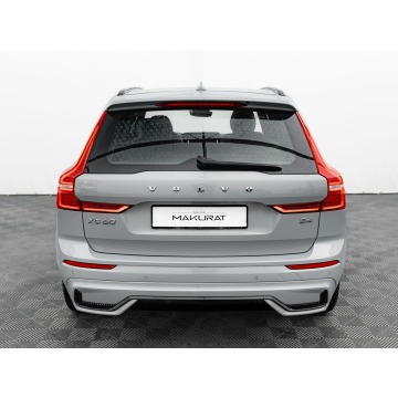 Volvo   SUV 2023,  2.0 benzyna, automat - Na sprzedaż za 146 600 zł - Gdańsk - zdjęcie 10