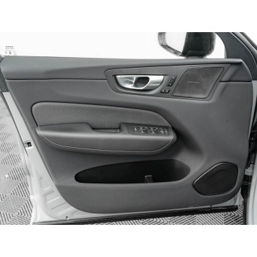 Volvo   SUV 2023,  2.0 benzyna, automat - Na sprzedaż za 146 600 zł - Gdańsk - zdjęcie 12