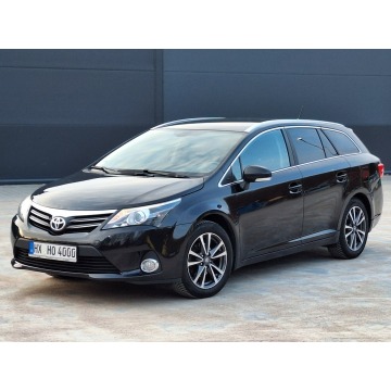 Toyota Avensis 2013,  1.8 benzyna - Na sprzedaż za 39 900 zł - Olsztyn - zdjęcie 3
