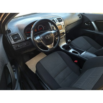 Toyota Avensis 2013,  1.8 benzyna - Na sprzedaż za 39 900 zł - Olsztyn - zdjęcie 12