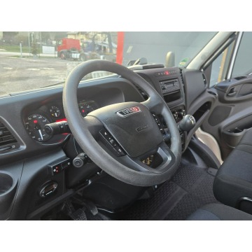 Iveco Daily 2017,  3.0 diesel - Na sprzedaż za 87 330 zł - Wąchock - zdjęcie 10