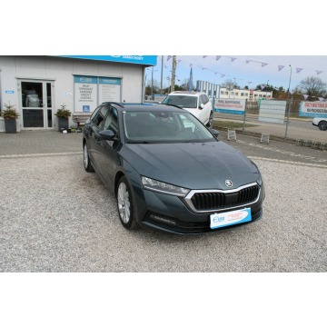 Skoda Octavia 2021,  1.3 hybryda, automat - Na sprzedaż za 68 900 zł - Warszawa - zdjęcie 4