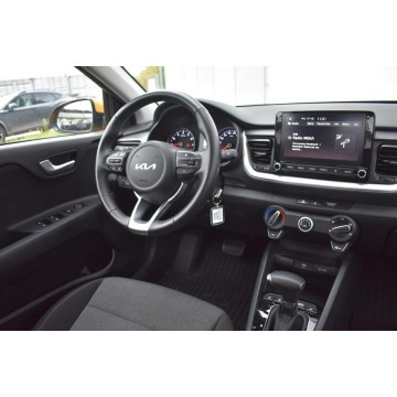 Kia Stonic  Hatchback 2024,  1.0 benzyna, automat - Na sprzedaż za 69 900 zł - Poznań - zdjęcie 11