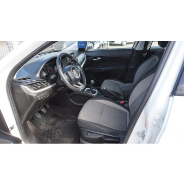 Fiat Tipo  Hatchback 2016,  1.4 benzyna - Na sprzedaż za 32 999 zł - Zielona Góra - zdjęcie 11