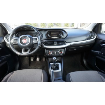 Fiat Tipo  Hatchback 2016,  1.4 benzyna - Na sprzedaż za 32 999 zł - Zielona Góra - zdjęcie 10