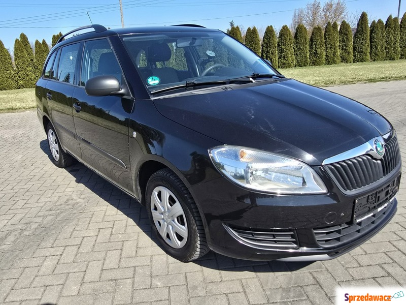 Skoda Fabia 2011,  1.2 benzyna - Na sprzedaż za 12 900 zł - Kutno