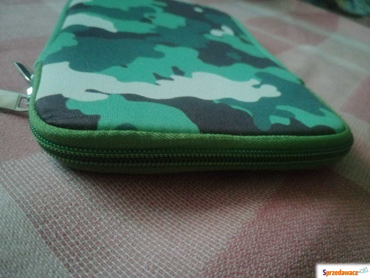 Etui na tablet nowe