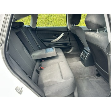 BMW 3GT  Coupe/Sportowy 2017,  2.0 benzyna, automat - Na sprzedaż za 64 944 zł - Tarnów - zdjęcie 9