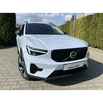 Volvo XC 40 - XC40 B5 AWD R-Design