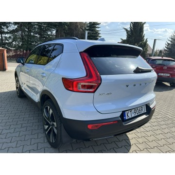 Volvo   SUV 2023,  2.0 benzyna, automat - Na sprzedaż za 129 800 zł - Tarnów - zdjęcie 6