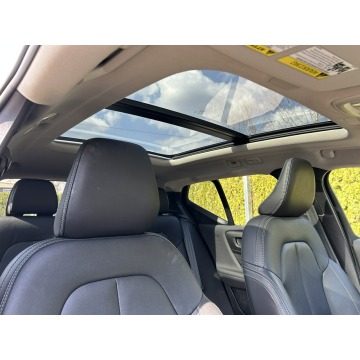Volvo   SUV 2023,  2.0 benzyna, automat - Na sprzedaż za 129 800 zł - Tarnów - zdjęcie 10