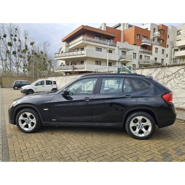 BMW X1  Hatchback 2011,  2.0 diesel, automat - Na sprzedaż za 26 900 zł - Tarnowskie Góry - zdjęcie 3