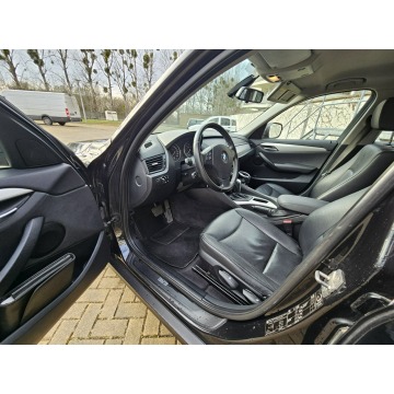 BMW X1  Hatchback 2011,  2.0 diesel, automat - Na sprzedaż za 26 900 zł - Tarnowskie Góry - zdjęcie 11