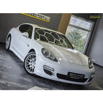 Porsche Panamera  Liftback 2011,  3.6 benzyna, automat - Na sprzedaż za 79 900 zł - Dębogórze - zdjęcie 2