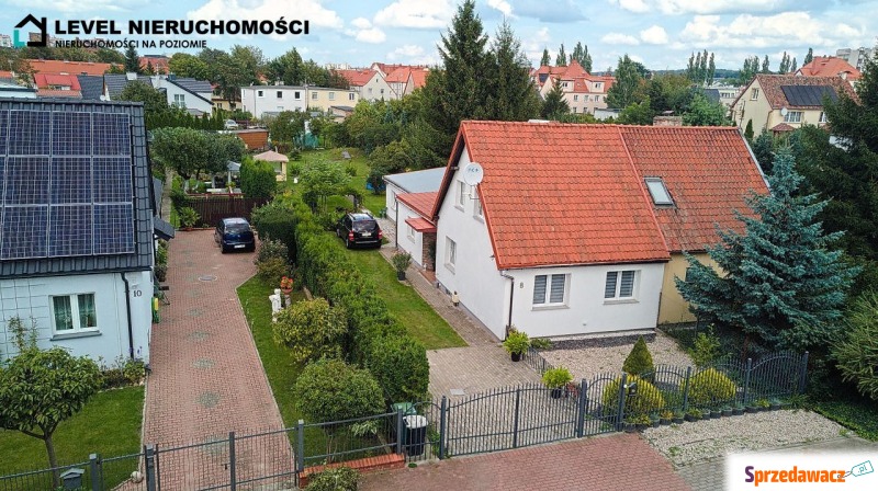 Sprzedam dom Elbląg -  bliźniak jednopiętrowy,  pow.  88 m2,  działka:   863 m2