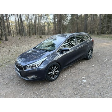 Kia Ceed 2014,  1.6 diesel - Na sprzedaż za 23 700 zł - Skarszewy - zdjęcie 1