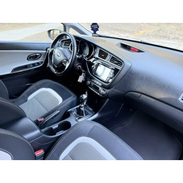Kia Ceed 2014,  1.6 diesel - Na sprzedaż za 23 700 zł - Skarszewy - zdjęcie 5