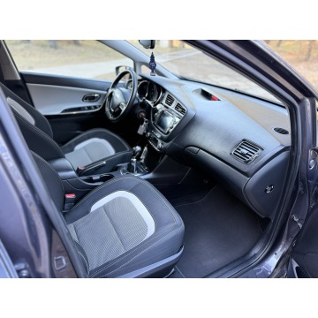 Kia Ceed 2014,  1.6 diesel - Na sprzedaż za 23 700 zł - Skarszewy - zdjęcie 7