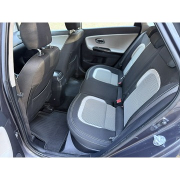 Kia Ceed 2014,  1.6 diesel - Na sprzedaż za 23 700 zł - Skarszewy - zdjęcie 12