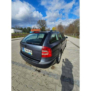 Skoda Octavia 2007,  1.9 diesel - Na sprzedaż za 6 999,00 zł - Głogów - zdjęcie 2