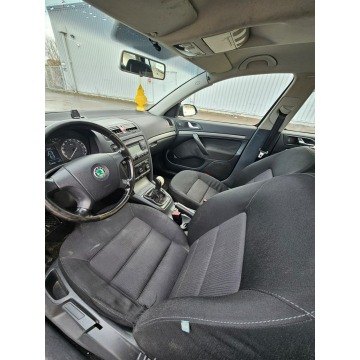 Skoda Octavia 2007,  1.9 diesel - Na sprzedaż za 6 999,00 zł - Głogów - zdjęcie 5