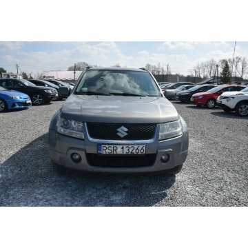 Suzuki Grand Vitara  SUV 2006,  2.0 benzyna+LPG, automat - Na sprzedaż za 10 900 zł - Majdan Sieniawski - zdjęcie 4