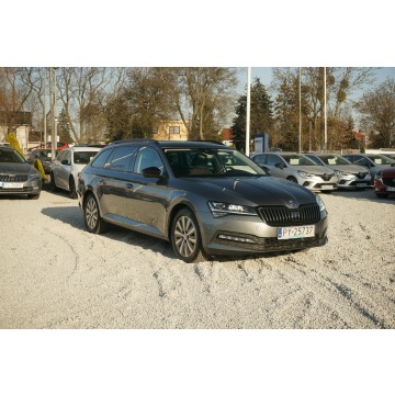 Skoda Superb 2023,  2.0 diesel, automat - Na sprzedaż za 89 300 zł - Poznań - zdjęcie 4