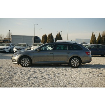Skoda Superb 2023,  2.0 diesel, automat - Na sprzedaż za 89 300 zł - Poznań - zdjęcie 9