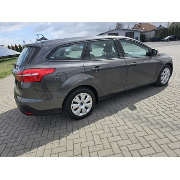 Ford Focus 2014,  1.5 diesel - Na sprzedaż za 20 400 zł - Kutno - zdjęcie 8