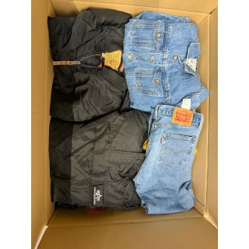 Odzież second hand zara berskha H&M tommy boss... - Buty uniseks - Warszawa - zdjęcie 11