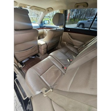 Toyota Avensis 2004,  2.0 diesel - Na sprzedaż za 4 200,00 zł - Głogów - zdjęcie 6