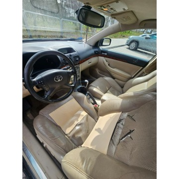 Toyota Avensis 2004,  2.0 diesel - Na sprzedaż za 4 200,00 zł - Głogów - zdjęcie 7