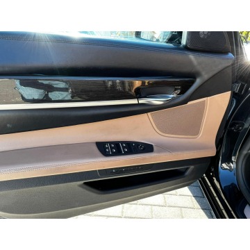 BMW Seria 7  Sedan/Limuzyna 2011,  3.0 diesel, automat - Na sprzedaż za 55 000 zł - Baranowo - zdjęcie 11