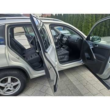 Volkswagen Tiguan  SUV 2009,  2.0 diesel - Na sprzedaż za 25 900 zł - Strzegom - zdjęcie 9