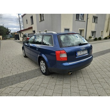 Audi A4  Kombi 2003,  2.0 benzyna, automat - Na sprzedaż za 10 900 zł - Strzegom - zdjęcie 7