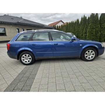 Audi A4  Kombi 2003,  2.0 benzyna, automat - Na sprzedaż za 10 900 zł - Strzegom - zdjęcie 4